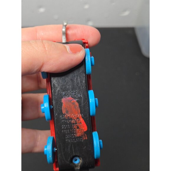 2018 Thomas & Friends Gordon Train Tank Engine with Coal Car Pull Along Toy - Picture 3 of 11